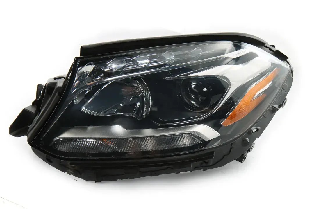 a1668202200   headlight r